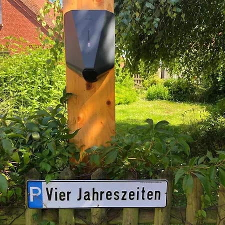 Vier Jahreszeiten Pilsum Krummhörn